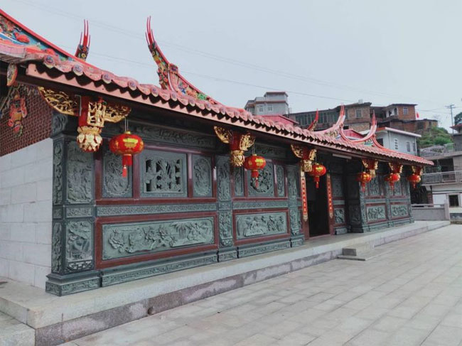 珍地何氏新路宗祠