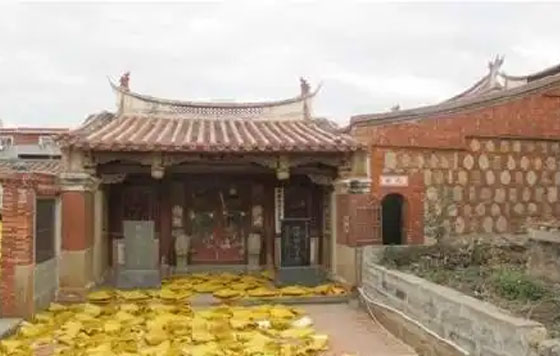 辋川峰崎何氏宗祠