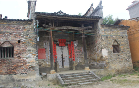 何氏祠堂（花封世业）