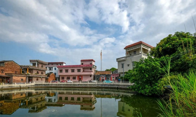 肇庆长湖村何氏