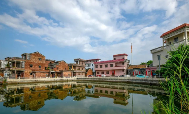 肇庆长湖村何氏