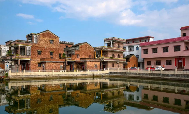 肇庆长湖村何氏