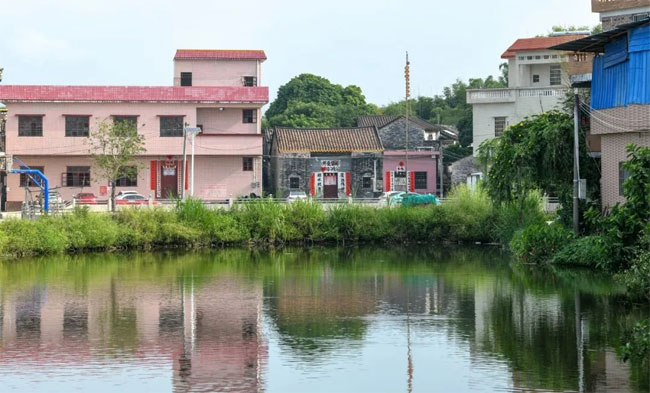 肇庆长湖村何氏