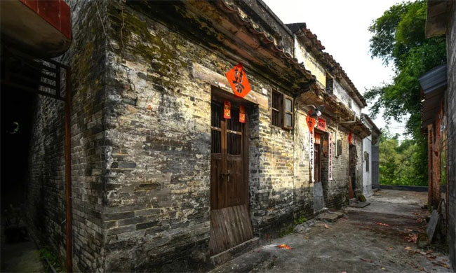 肇庆长湖村何氏