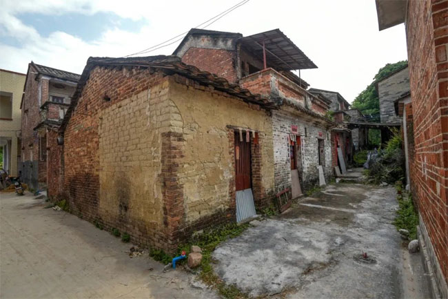 肇庆长湖村何氏