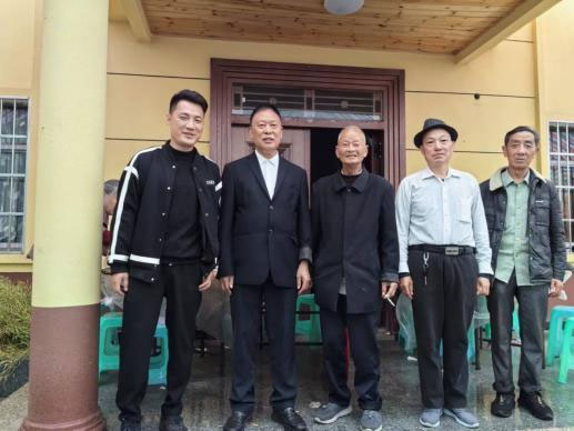 壁山区何氏宗亲