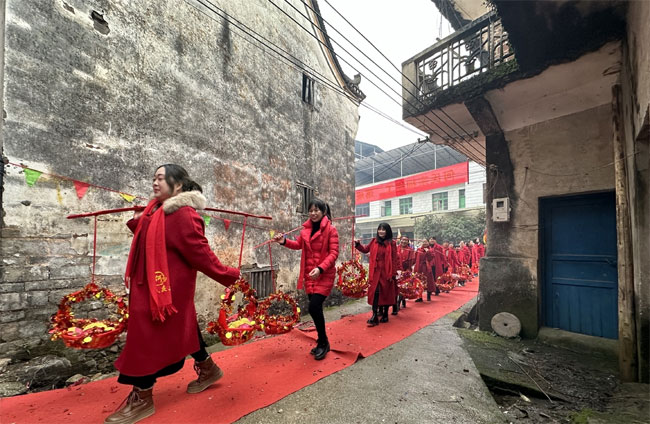 龙山角何氏宗族