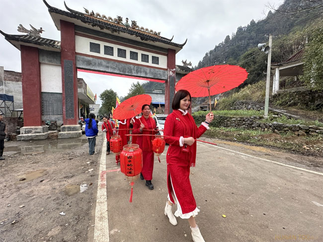 龙山角何氏宗族