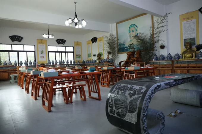 何氏药浴洗灸堂