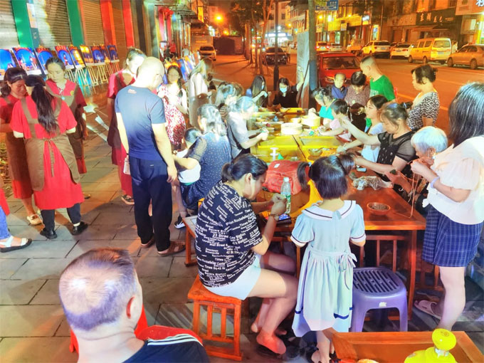 何氏药浴洗灸堂